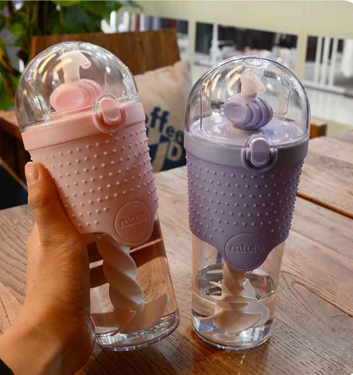 500ml kids water bottle in purple with straw