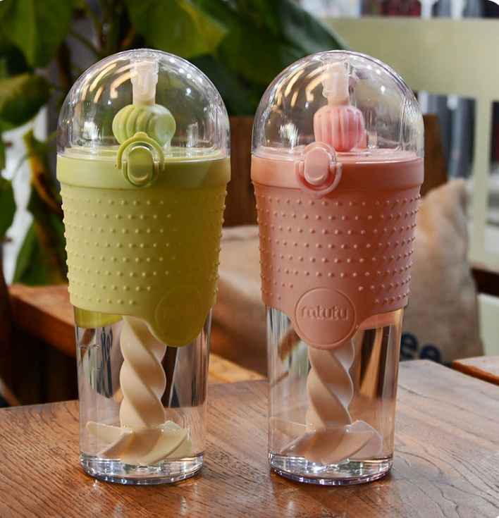 500ml kids water bottle in pink with straw